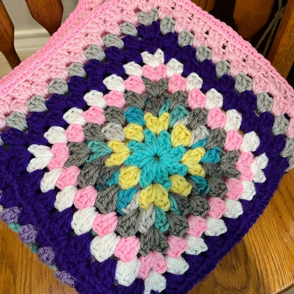 Pink and purple crocheted Granny Square afghan - Picture 4 of 5